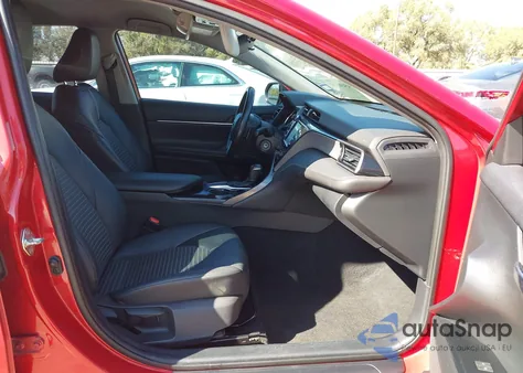 2020 Toyota Camry Se z USA, uszkodzony, nr VIN 4T1G11AK2LU360090